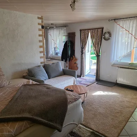 Kleiner Mit Kamin In Ruhiger Lage * Finsterwalde
